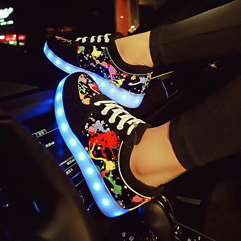 

Luminous Sneakers with Backlight Glowing Women Sneakers with Glowing Soles for Girls Light Up Shoes zapatillas Led EU 27-44