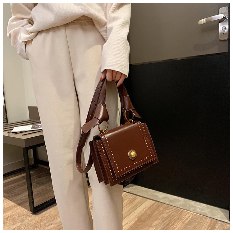 Роскошная сумка модная новая сумка с заклепками Высококачественная женская дизайнерская сумка из искусственной кожи Портативная сумка через плечо