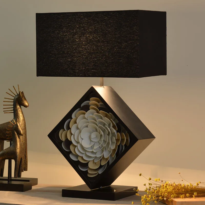 

New Chinese Modern Creative Southeast Asia Wood Leather Flower E27 Table Lamp For Hotel Living Room Study Decor Ac 80-265v 1809