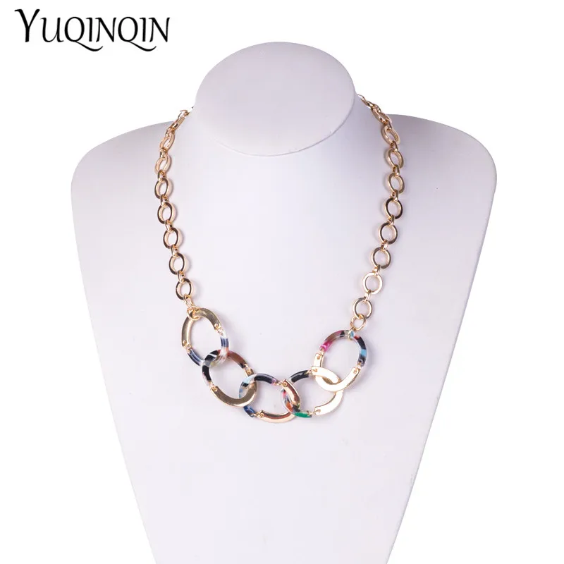

Trendy Fashion Acetic Acid Acrylic Metal Chains Necklaces Wholesale Women Acetate Resin Copper Geometric Round Pendants Jewelry