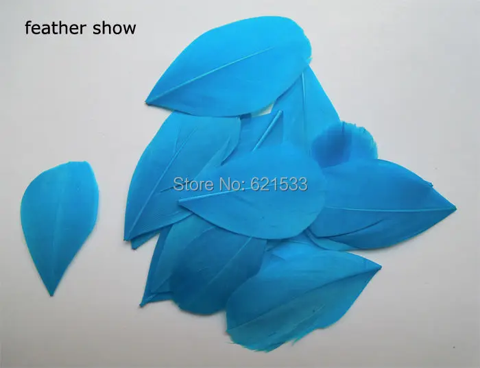 

200Pcs/lot!3-6cm Sky Blue trimmed goose feathers, feather petals,light blue trimmed feathers