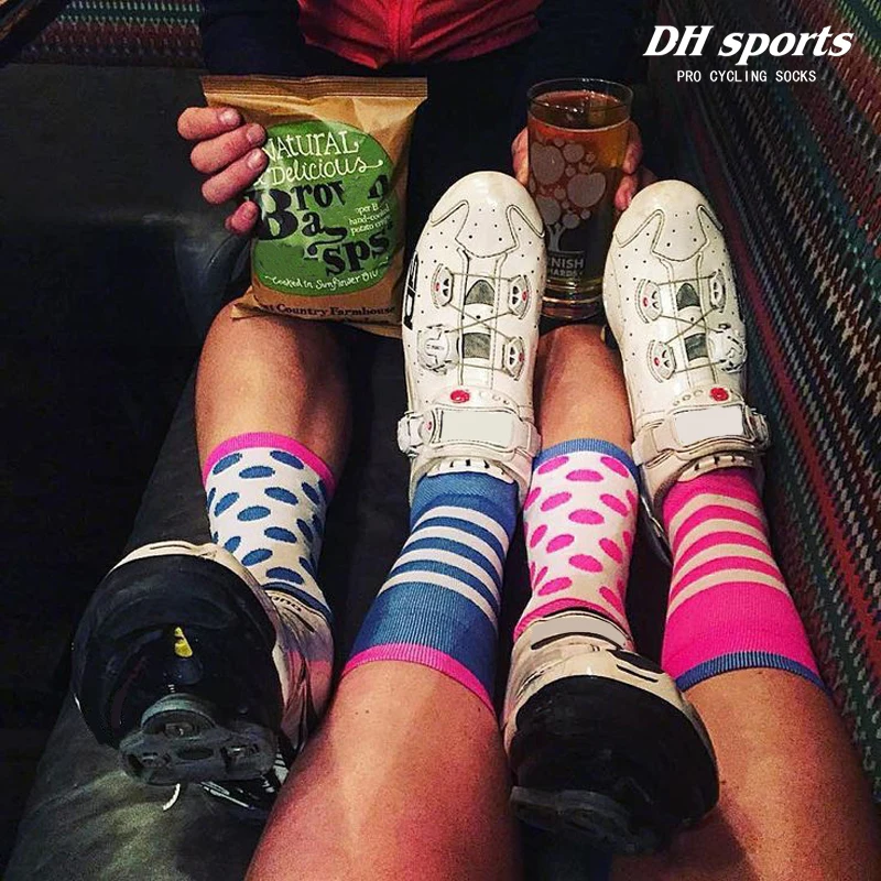 DH-SPORTS-New-High-Quality-Professional-Cycling-Socks-Men-Women-Road-Bicycle-Socks-Outdoor-Brand-Racing (1)