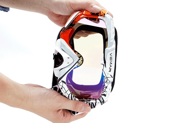 1016cGoggles-details-change_06.gif