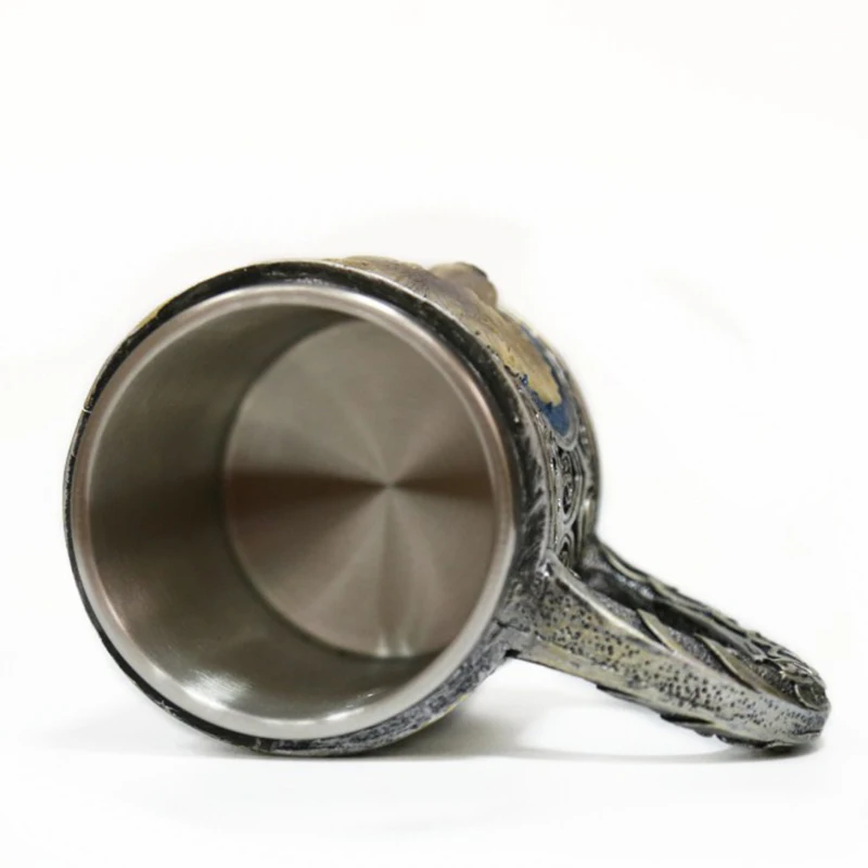 1Pcs 3D Axe Stainless Steel Skull Mug Resin gothic style skeleton handwork Beer Coffee Mug Tea Cup Halloween Bar Drinkware Gift 1Pcs 3D Axe Stainless Steel Skull Mug Resin gothic style skeleton handwork Beer Coffee Mug Tea Cup Halloween Bar Drinkware Gift