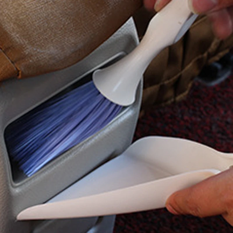 

New car dust cleaning brush for Skoda Octavia Fabia Rapid Superb Yeti Roomster Accessories