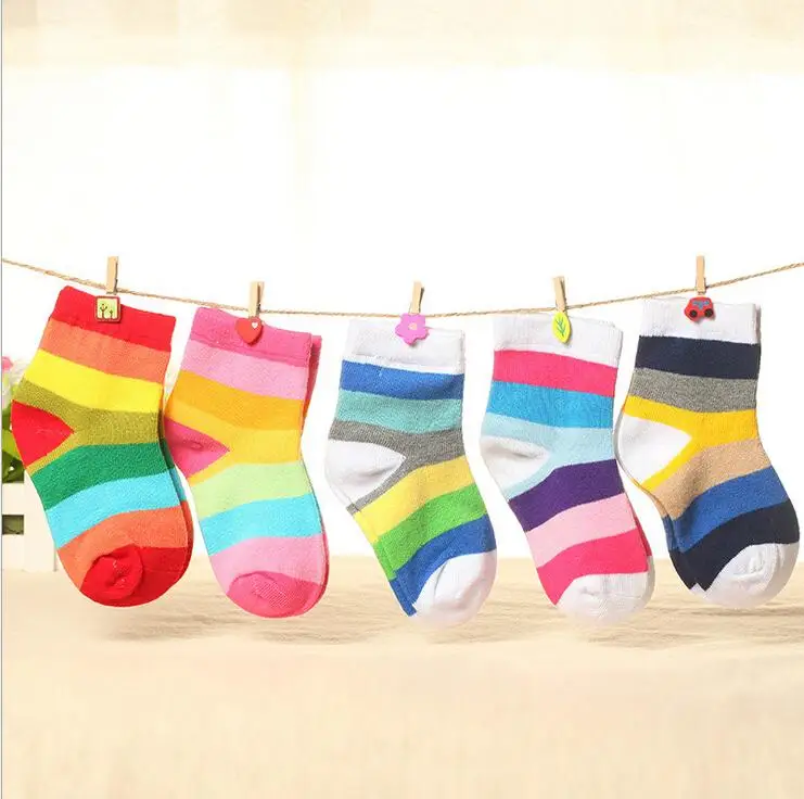 5 пара/лот; хлопковые детские носки для маленьких девочек; сезон весна-осень; теплые разноцветные детские носки в полоску для мальчиков; дешевые рождественские носки