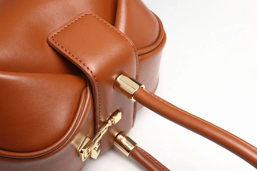 8981223399_1103975792