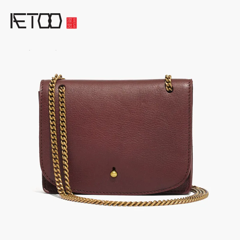 

AETOO Ladies retro first layer of leather chain Messenger bag