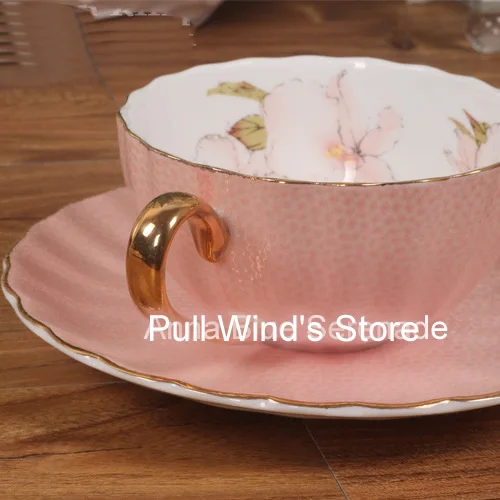 Изысканный розовый костяный фарфор Черный чай чашка изысканный цвет золотой красный керамическая молочная чашка большие Чашки Блюдца