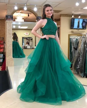 

Sparkly Two Piece Quinceanera Dress High Neck Beading Sequined Crop Top Tulle Sweet 16 Dresses Girls 15 Birthday Gowns