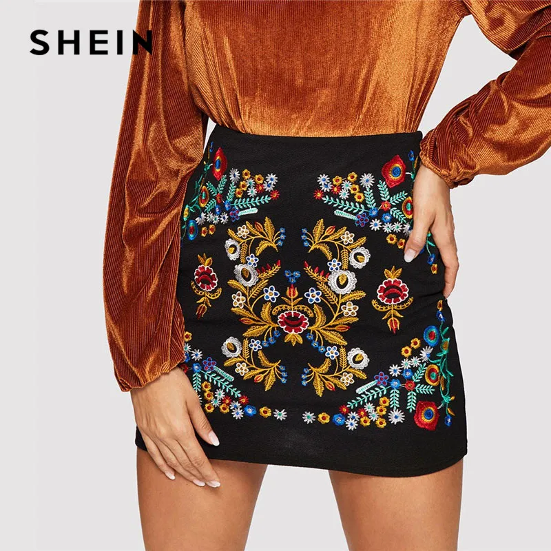 Billig SHEIN Schwarz Botanische Bestickt Strukturierte Rock Casual Zipper Nacht Heraus Mini Röcke Frauen Frühling Elegante Arbeitskleidung Rock