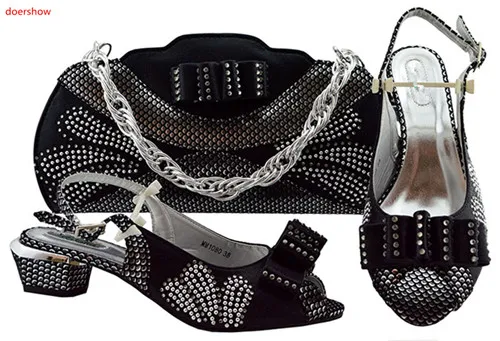 LN1-15 MM1080 BLACK SIZE 38-43 HEEL 4.5CM 0.85KG RMB210