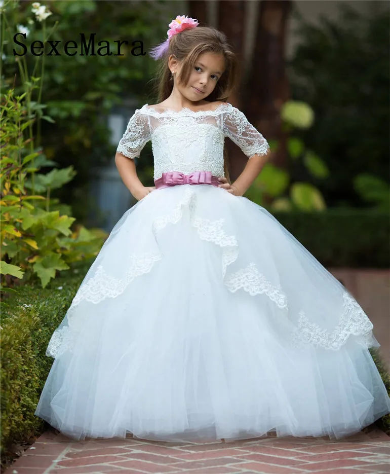 

Fancy White Lace Flower Girl Dress with Ribbon Bow Off the Shoulder Ball Gowns Kids Holy Communion Dresses For Christmas 2-16Y