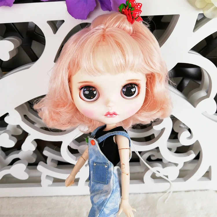 Kendra – Premium Custom Neo Blythe Doll with Pink Hair, White Skin & Matte Pouty Face 1