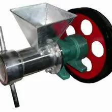 Машина для экструдера для набивки муки с буфами