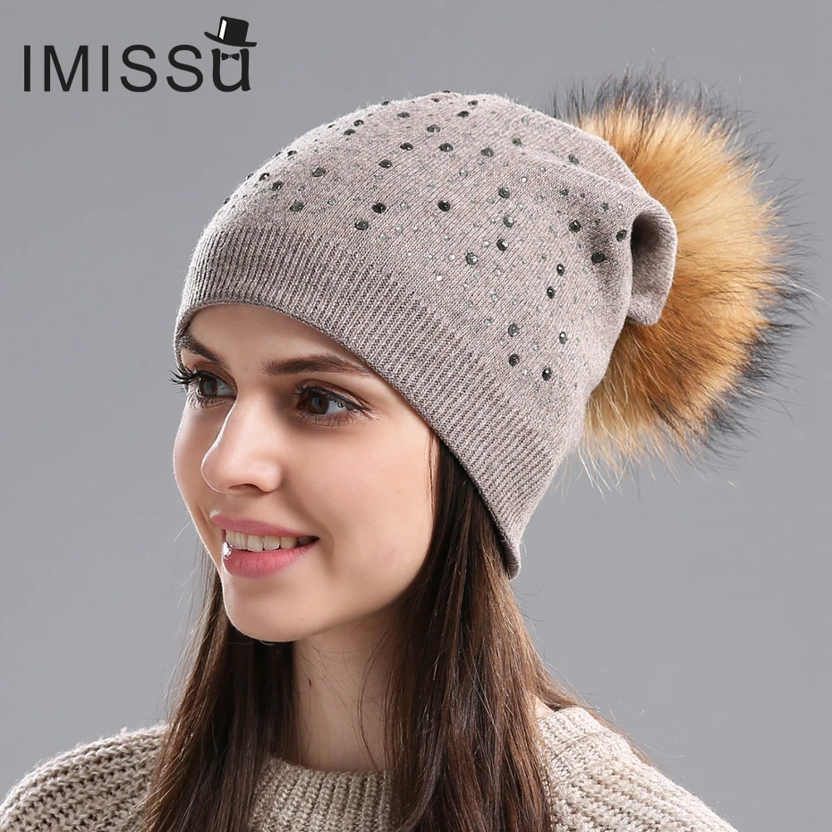 

IMISSU Brand New Women's Winter Hats Knitted Wool Skullies Casual Beanie with Real Raccoon Fur Pompom Solid Colors Bonnet Femme