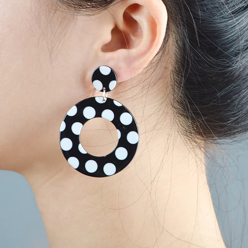 UJBOX-Korean-Retro-Acrylic-Earrings-Women-Water-Drop-Earrings-Geometric-Rectangular-Round-Black-White-Spot-Resin