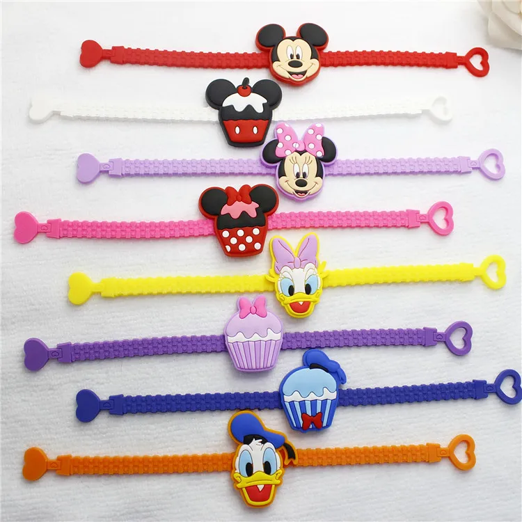 20pcs/lot Cartoon Mickey Minnie Duck Silicone Wristband Kids Bracelet Party Costume Birthday Party Take-home Favor Gift Goodie - Color: k