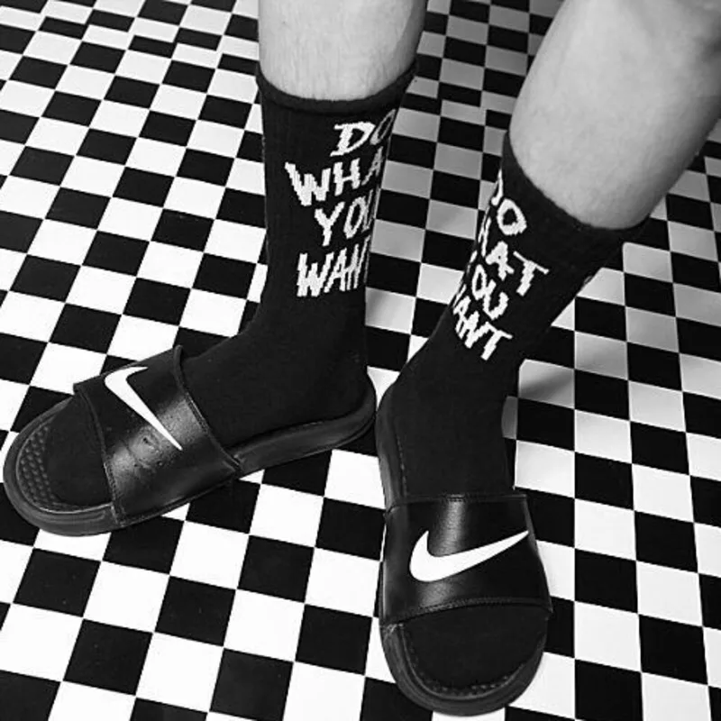 Funny Letter Korea Halajuku Hip hop Street Skateboard Socks men Women High Quality Black white casual Cotton Short Socks Win