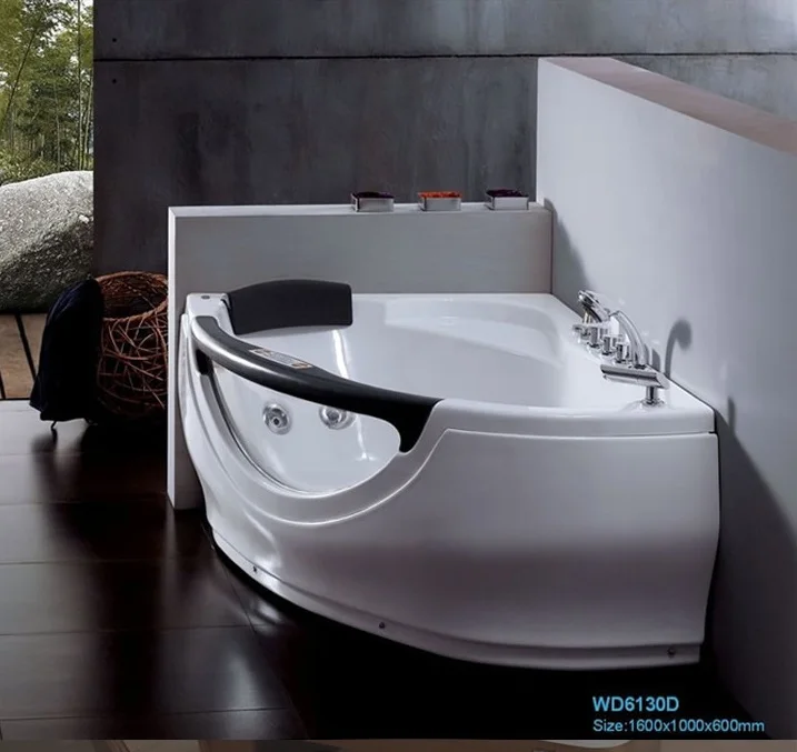 Wall corner Fiber glass Acrylic whirlpool bathtub Triangular