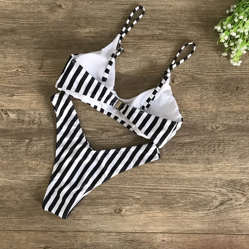 New 2018 Thong bikini swimwear Sexy Zebra black and white stripes Print Split swimsuit Europe swimming suit for women Bikinis New 2018 Thong bikini swimwear Sexy Zebra black and white stripes Print Split swimsuit Europe swimming suit for women Bikinis