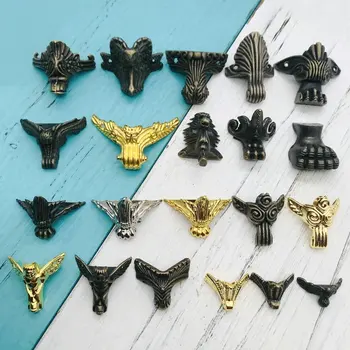 

1pcs Antique Jewelry Box Corner Foot Protector Desk Box Edge Vintage Bronze Tone Jewelry Chest Gift Box Wooden Case Feet Leg