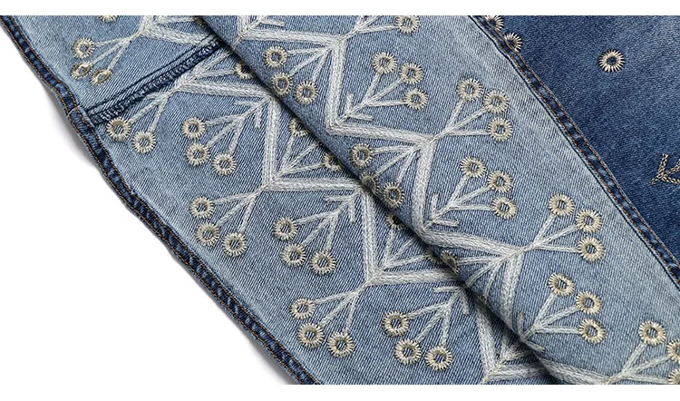 9492554447_588006744