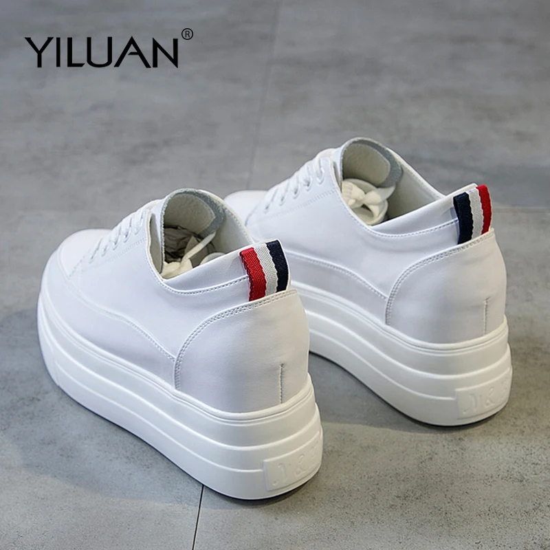 Yiluan جلد طبيعي المرأة حذاء أبيض منصة أحذية رياضية 2019 ربيع الخريف أزياء النساء السود زيادة حذاء كاجوال امرأة Yiluan جلد طبيعي المرأة حذاء أبيض منصة أحذية رياضية 2019 ربيع الخريف أزياء النساء السود زيادة حذاء كاجوال امرأة