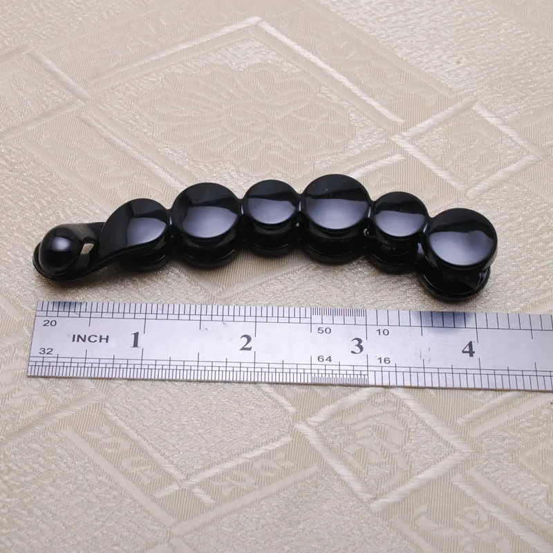 Elegant Black Hair Claw Clips - Stylish Hair Accessories