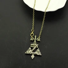 Anime Zelda colliers épée lettre Z collier & pendentif Zelda Antique Bronze accessoires mode bijoux pour homme accessoires(China)