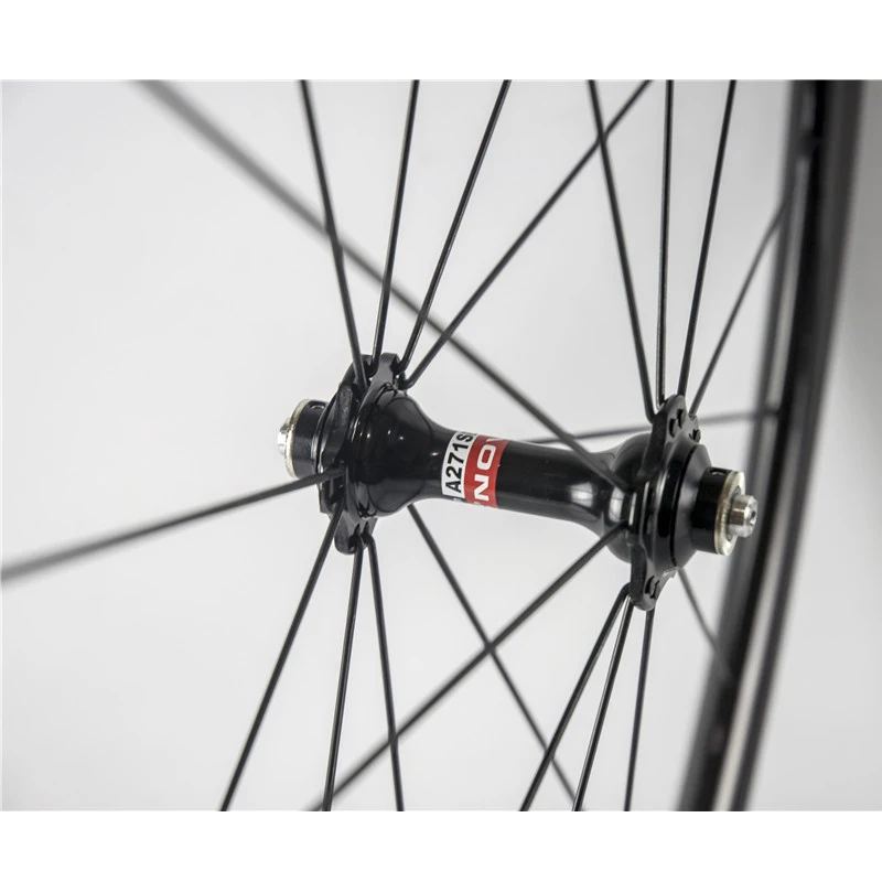 Best New arrival chinese carbon wheelset 24mm depth road wheels with 23mm width clincher in glossy bicycle wheel 2 Best New arrival chinese carbon wheelset 24mm depth road wheels with 23mm width clincher in glossy bicycle wheel 2