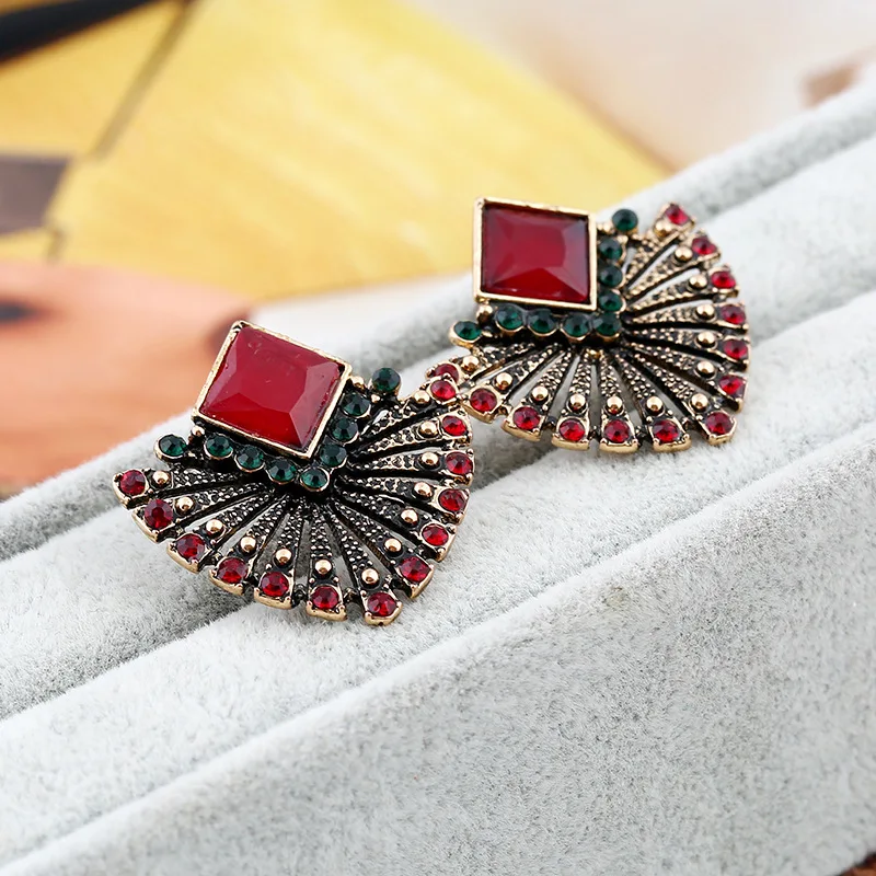 Vintage Bohemian Ethnic Style Red Crystal Luxury Fan-shaped Rhinestone Earrings