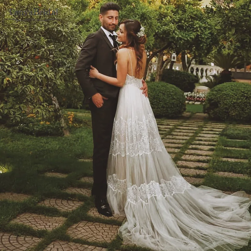 Striking Hippie Style Wedding Dresses Sexy Backless Fashion Nude