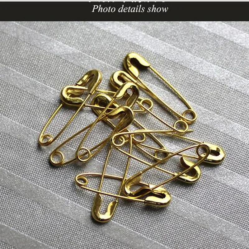 Small pin clothing tag button garment accessoriesin Cords from Home