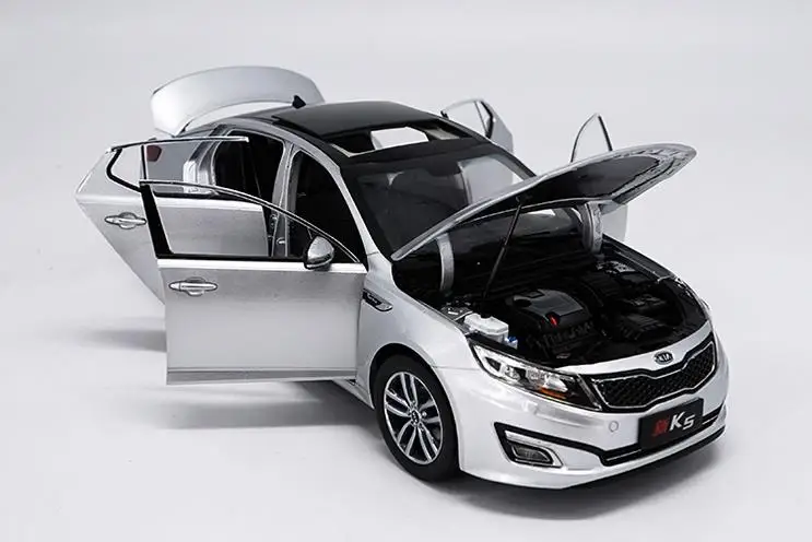 Высокая имитация KIA K5 оригинальная усовершенствованная коллекция моделей 1: 18
