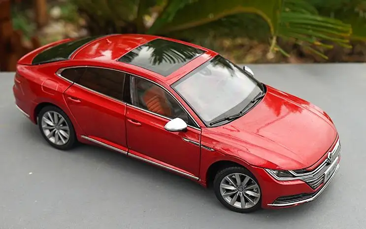 1:18 передовая Игрушечная машина из сплава, Volkswagen New CC, литая металлическая модель игрушечного автомобиля, Коллекционная модель - Цвет: Красный