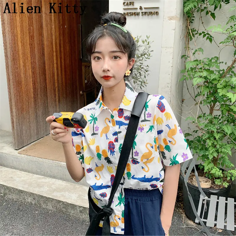 

Alien Kitty Summer Hong Kong Style Retro 2019 New Print Fresh Loose Simple Short Sleeve Stylish Elegant Casual All Match Shirts