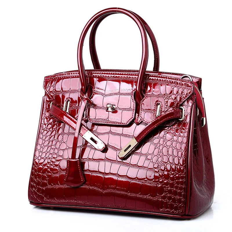 

2019 Autumn and Winter New Embossed Platinum Bag Ladies Fashion High Quality Messenger Bag Fashion Shoulder Bag New Products