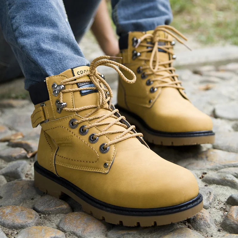 

New men's retro fashion boots spring and autumn high boots tooling breathable leather casual shoes Martin boots Bottes martin55