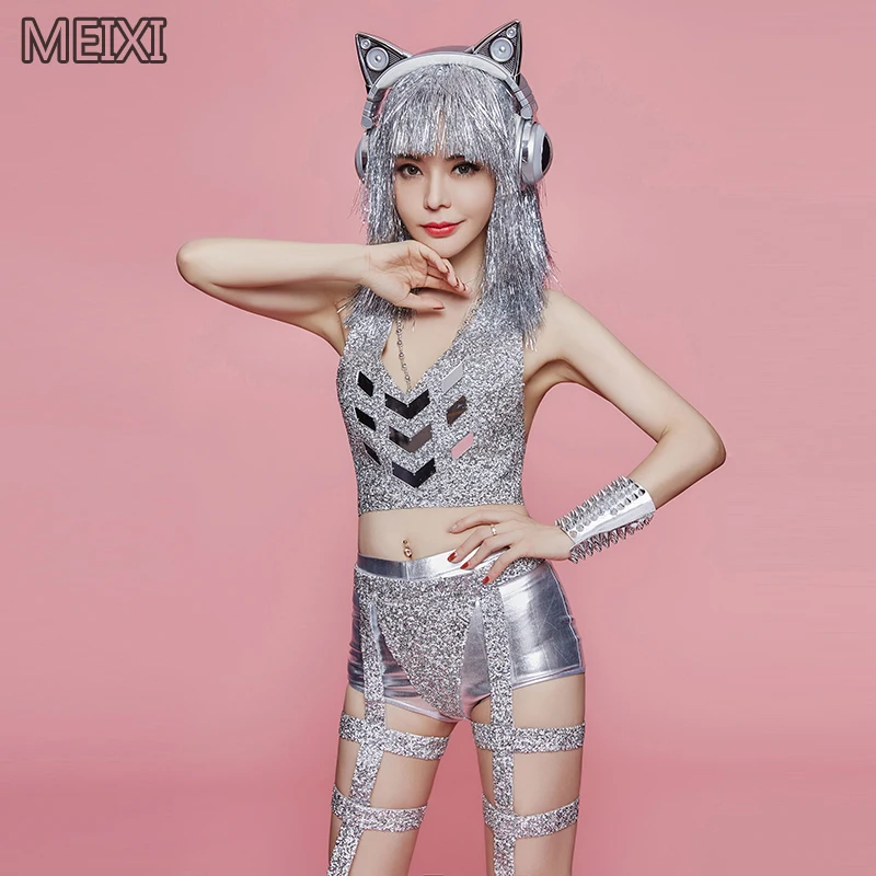 

Блестящий серебряный индивидуальный бандажный блестящий костюм, костюм для бара, клуба, концерта, танцевальной девушки