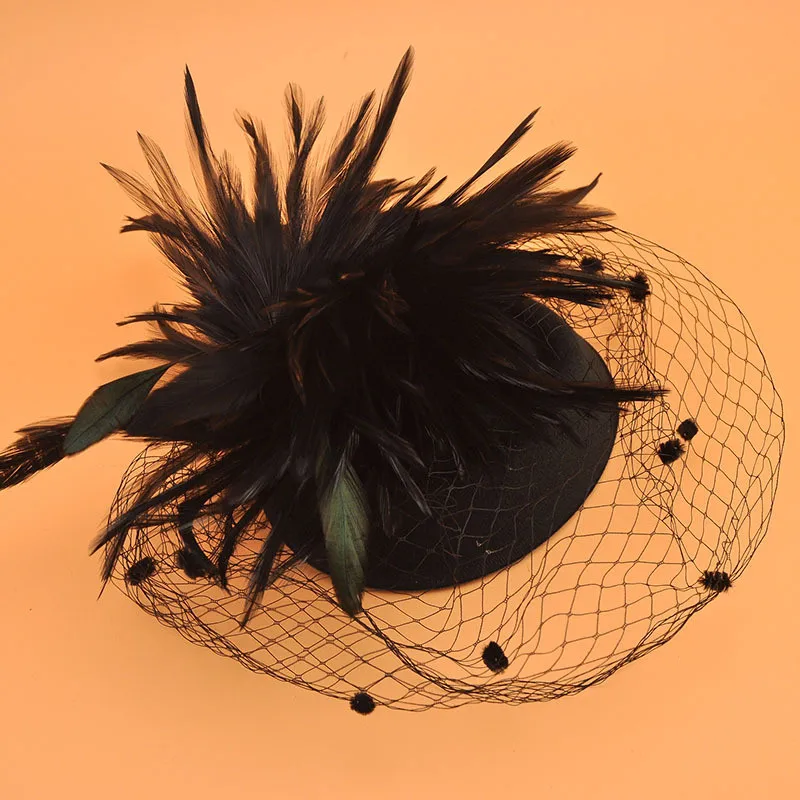 Женские шляпы с сеткой, белые, красные, черные шляпы с сеткой вуаль для невесты, головные уборы, вечерние шляпы с пером
