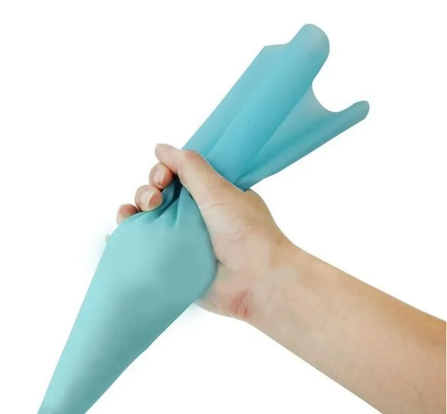 High-Quality-Cheap-Safe-Silicone-Icing-Piping-Cream-Pastry-Bag-for-Cake-DIY-Decorating-Tool-Free