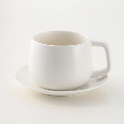 Выразительная итальянская кофейная чашка эспрессо Tasse, керамическая чашка для послеобеденного чая и блюдца с ложкой, кофейный набор для дома и офиса - Цвет: 08