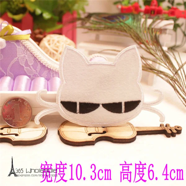 Black White Glass Cats 2pcs of Iron on cloth patches - 2