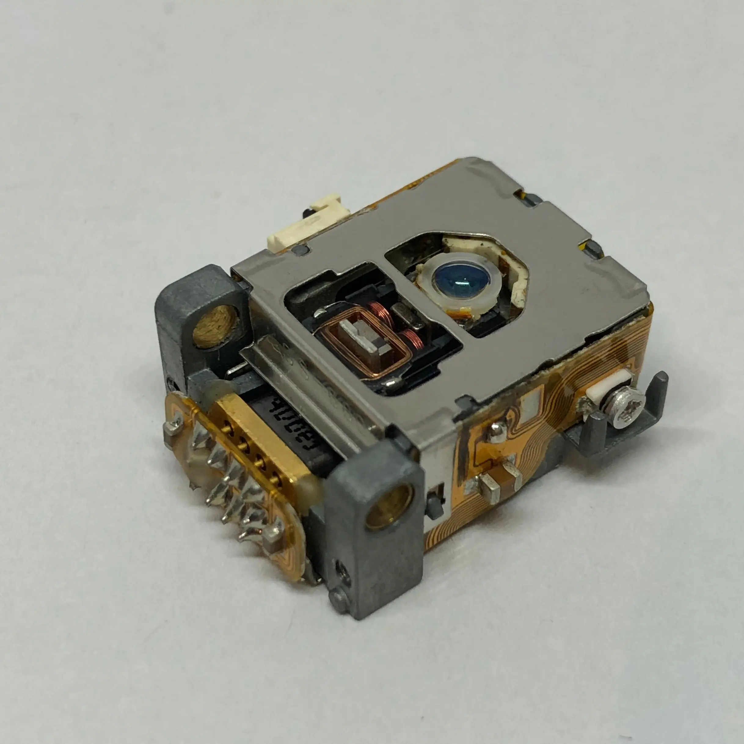 

Brand New KSS-660 KSS-661 KSS660 KSS661 Car Front Six-Disc CD 6CD Optical Pick-ups Laser Lens Head Case For Land Rover