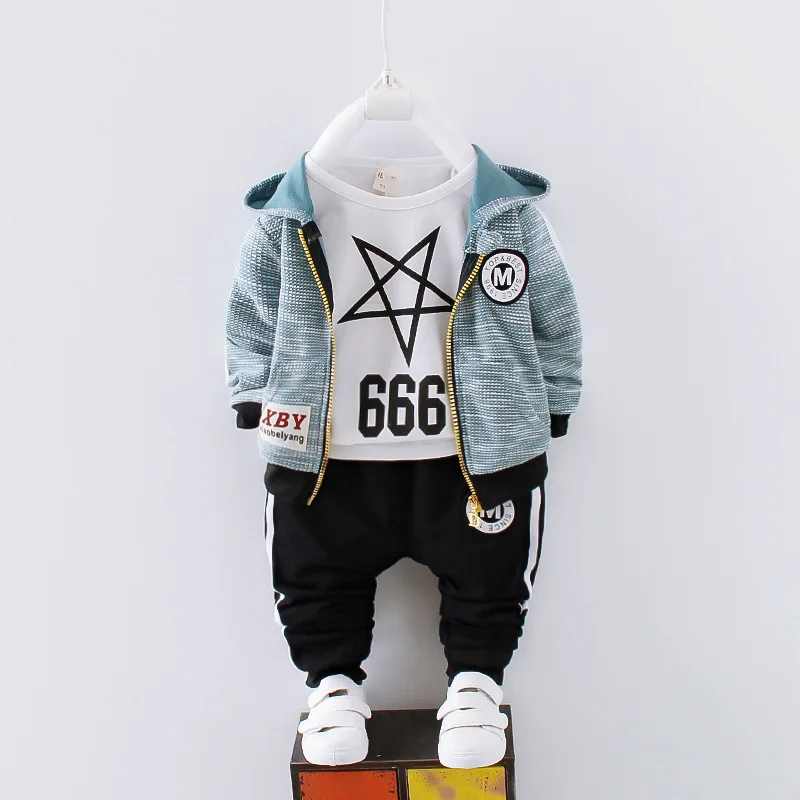 4483115326_1989229164