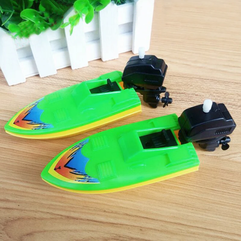 1Pc Plastic Chain Speedboat Motorboats Mechanical Wind Up Toys Water