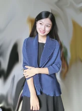 The side of the edge of the fashion show thin short jacket blouse pleated blouse free shipping