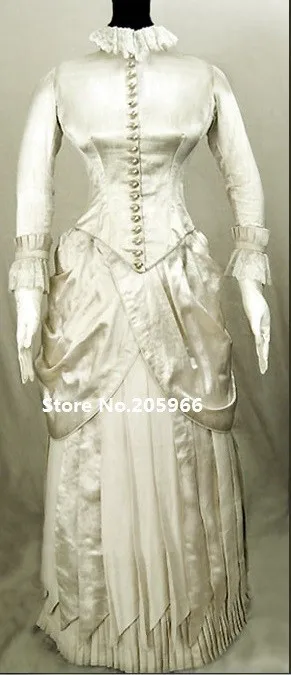 1880 Victoriaanse Reproductie Zijde Satijn & Franse kant Bruiloft Drukte Gown/Functie Jurk/Event 1880 Victoriaanse Reproductie Zijde Satijn & Franse kant Bruiloft Drukte Gown/Functie Jurk/Event