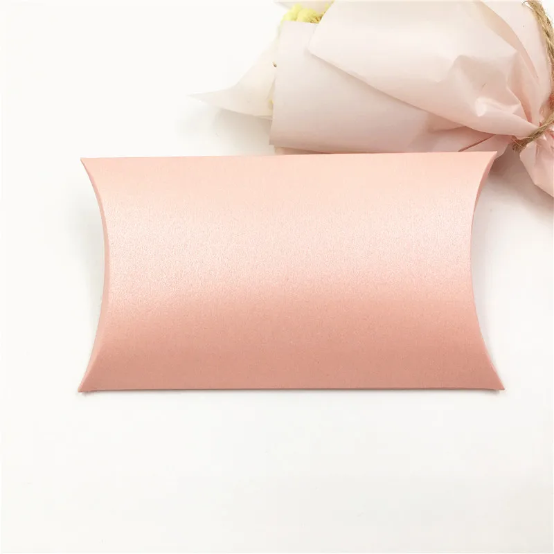 24 шт./лот, 8x5,5x2 см, коричневая бумажная Подушка, картонная коробка с принтом цветов, ручная работа, с надписью Love Lei, велосипедная упаковка, Подарочная сумка для конфет - Цвет: Pink